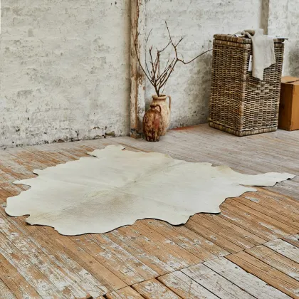 Zdjęcie Dywan z bydlęcej skóry Edward