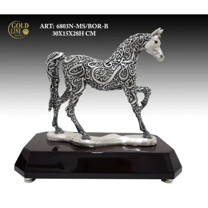 Zdjęcie Piękna włoska statuetka konia