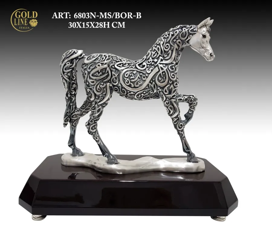 obrazek 1 Piękna włoska statuetka konia