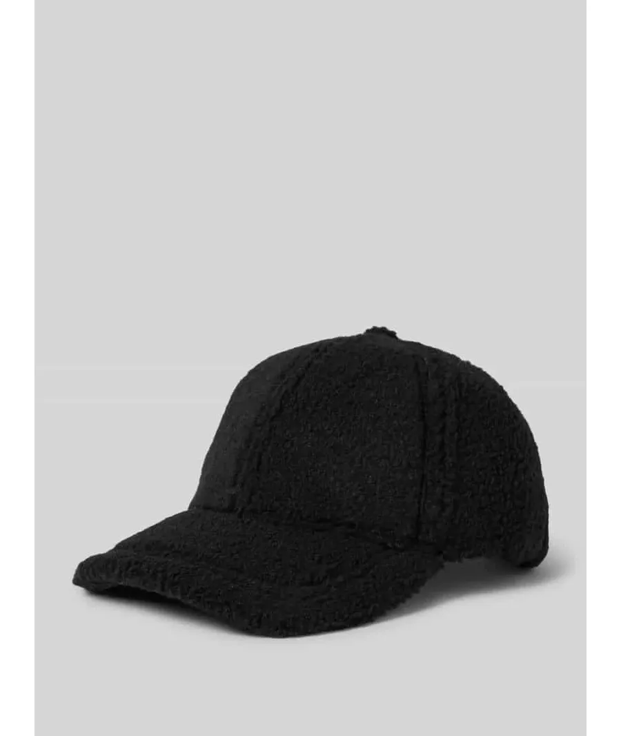 obrazek 1 Czapka z daszkiem z futerka