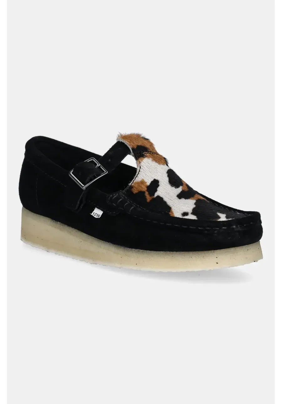 obrazek 1 Clarks Originals mokasyny zamszowe Wallabee T Bar damskie kolor czarny na płaskim obcasie 26180686