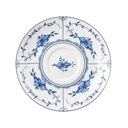 Zdjęcie Duży spodek wykonany z porcelany zdobiony roślinnym ornamentem – Tettau