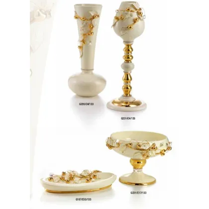 Picture Ceramic decorative bowl decorated with cherry leaves and fruits