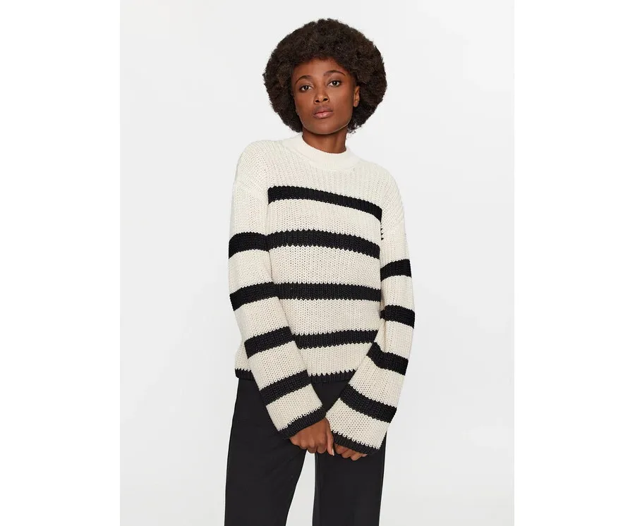 obrazek 1 Vero Moda Sweter 10293683 Beżowy Regular Fit