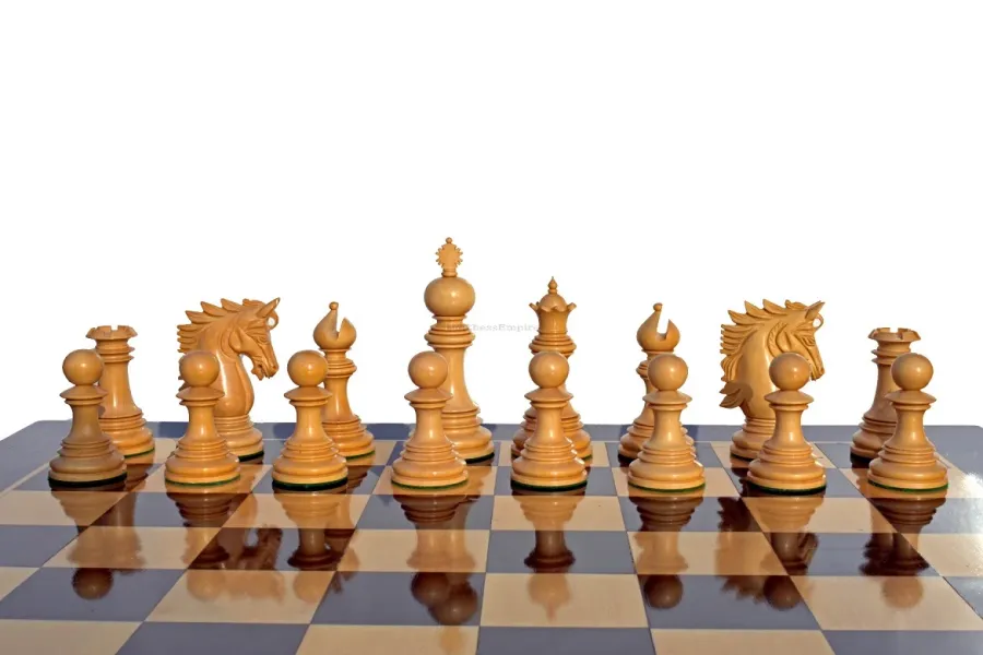 obrazek 7 Wyjątkowe figury szachowe z pięknymi zwieńczeniami - The Chess Empire
