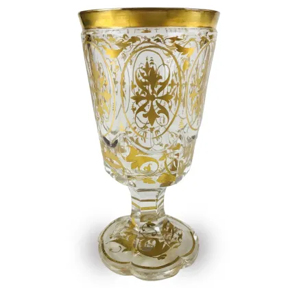 Zdjęcie Austriackie szkło zdobione złotem z końca XIX wieku