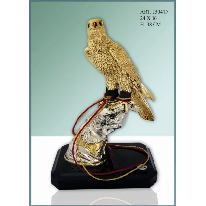 Zdjęcie Włoska figura orła idealna na prezent