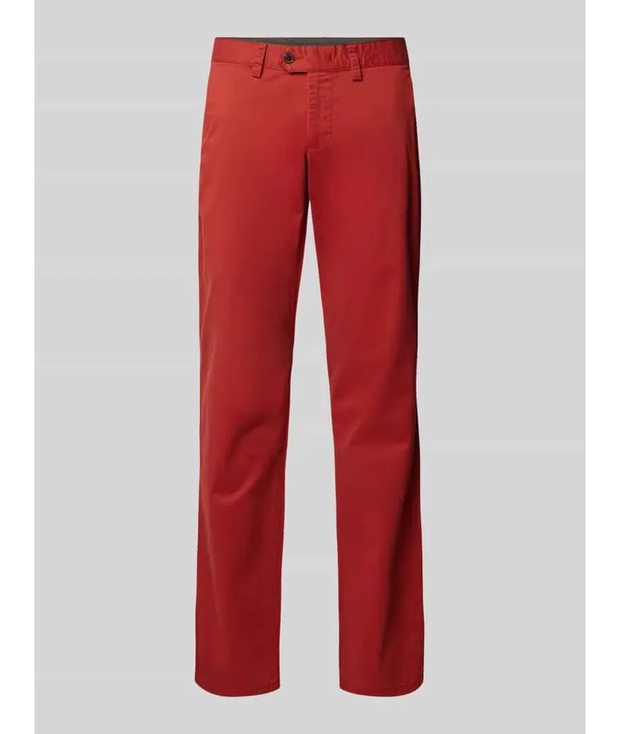 obrazek 1 Chinosy o kroju tapered fit z kieszeniami z tyłu