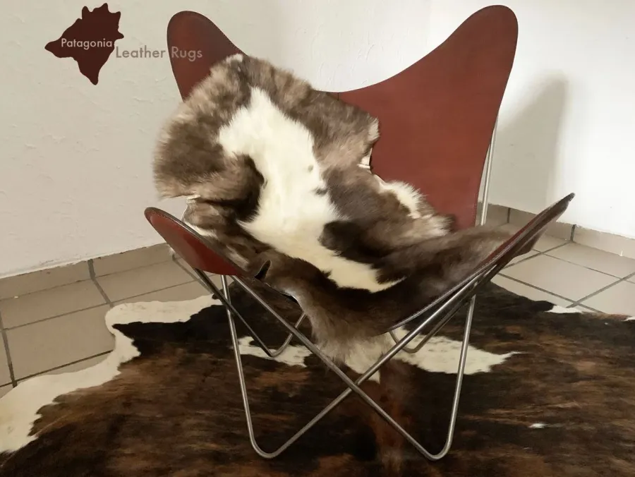obrazek 1 Stylowy dywan ze skóry jagnięcej - 101x63 cm