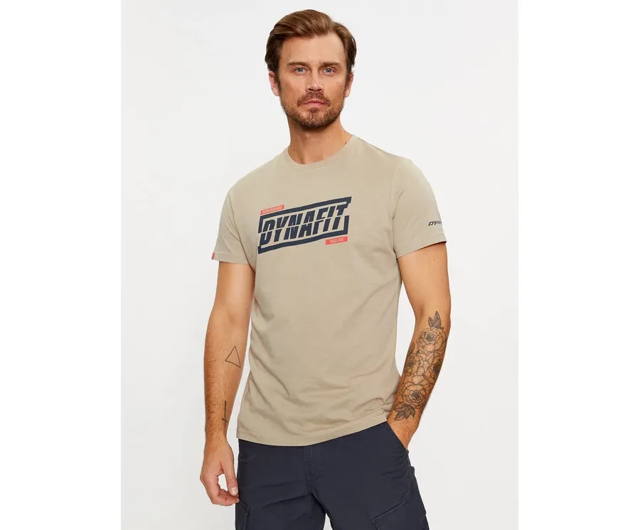 obrazek 1 Dynafit T-Shirt Graphic Co M S/S Tee 08-70998 Khaki Regular Fit