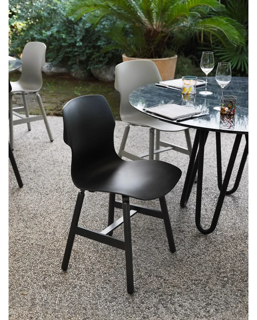 obrazek 4 Minimalistyczne, Designerskie 2 Krzesła z Włoch - Casmania Horm