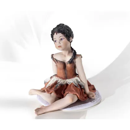 Zdjęcie Porcelanowa lalka kobiety - skorpion znak zodiaku - Sibania