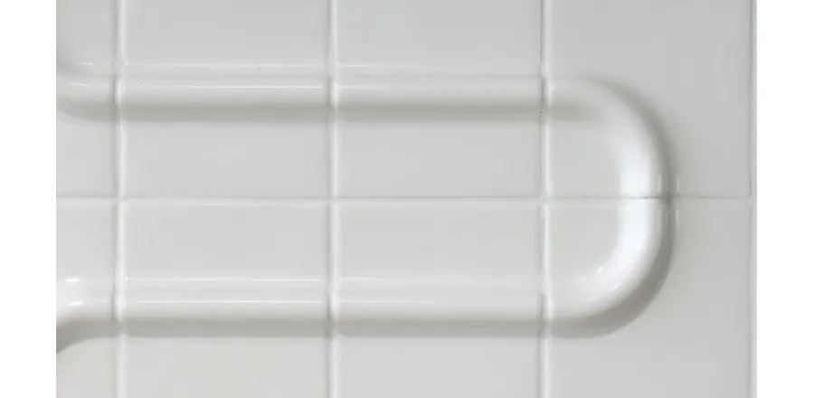 picture 2 Minimalist toilet tiles projected by Jasper van Grootel