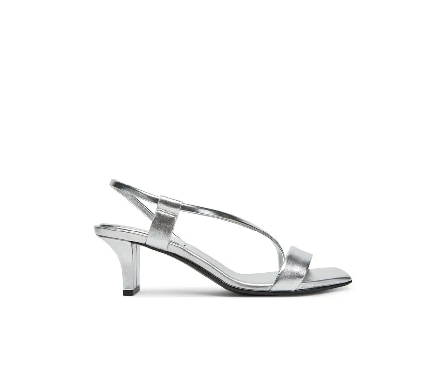 obrazek 1 Calvin Klein Sandały Heel Sandal 50 Squared Metallic HW0HW02560 Srebrny