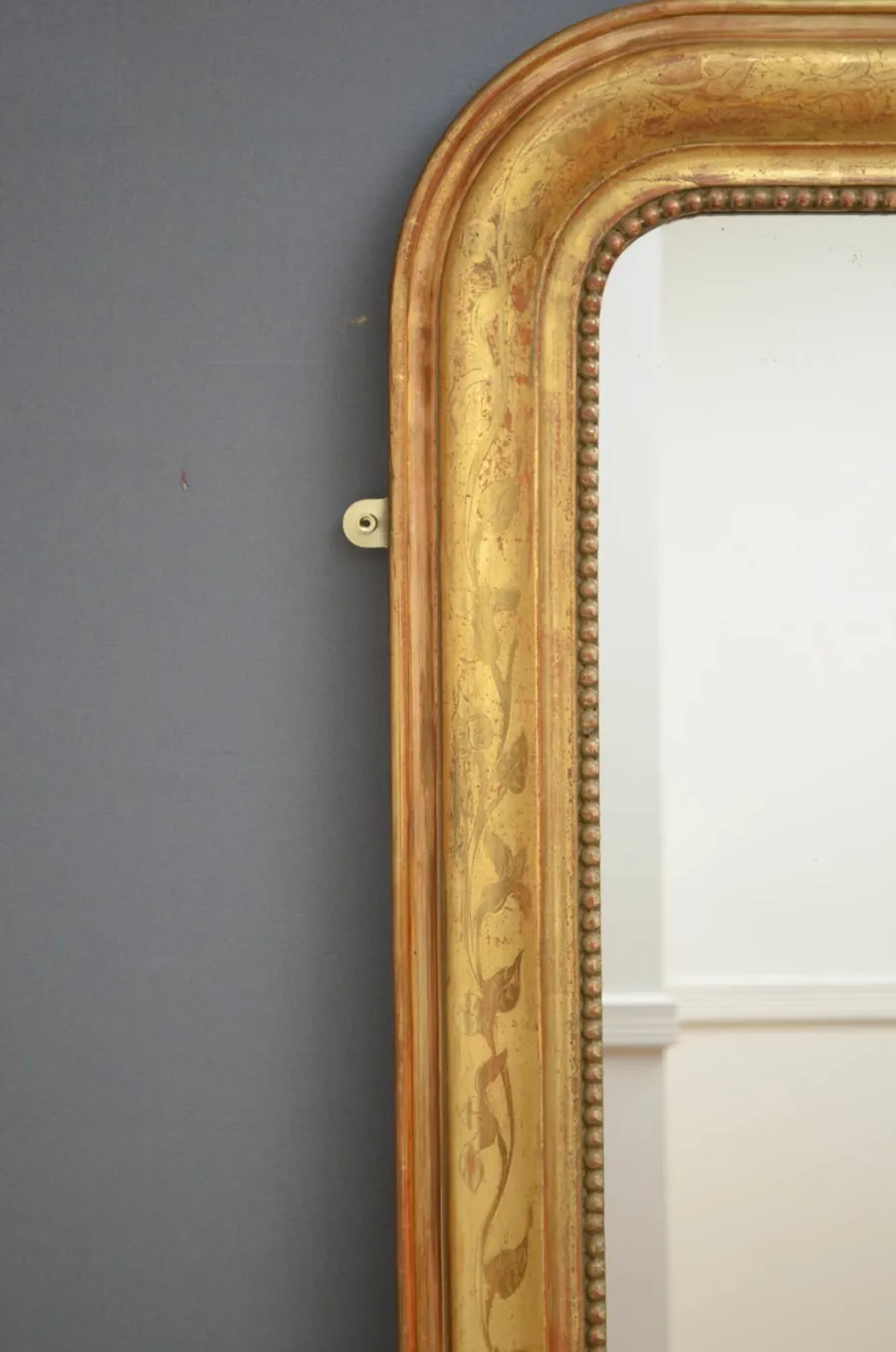 obrazek 2 Atrakcyjne pozłacane XIX-wieczne lustro Giltwood