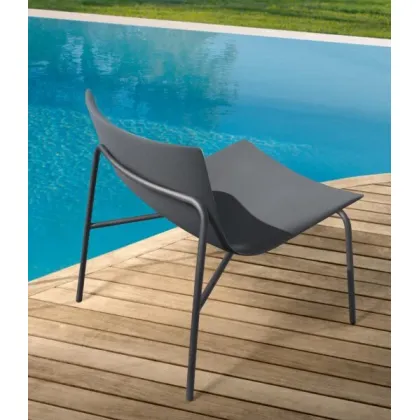 Zdjęcie Cudowny włoski fotel idealny na ogród