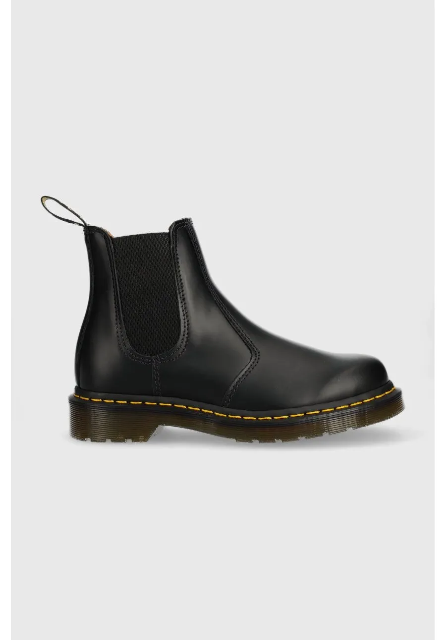 obrazek 1 Dr. Martens sztyblety skórzane 2976 Ys kolor czarny na płaskim obcasie DM22227001