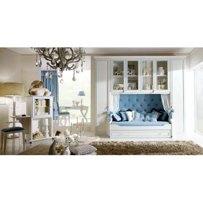 Zdjęcie Stylowa dziewczęca sypialnia w odcieniach bieli i niebieskiego - Ferretti e Ferretti