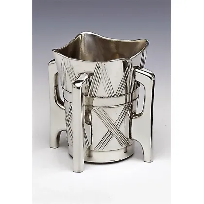 Picture A stylish replica of the Irish McCarthy Cup