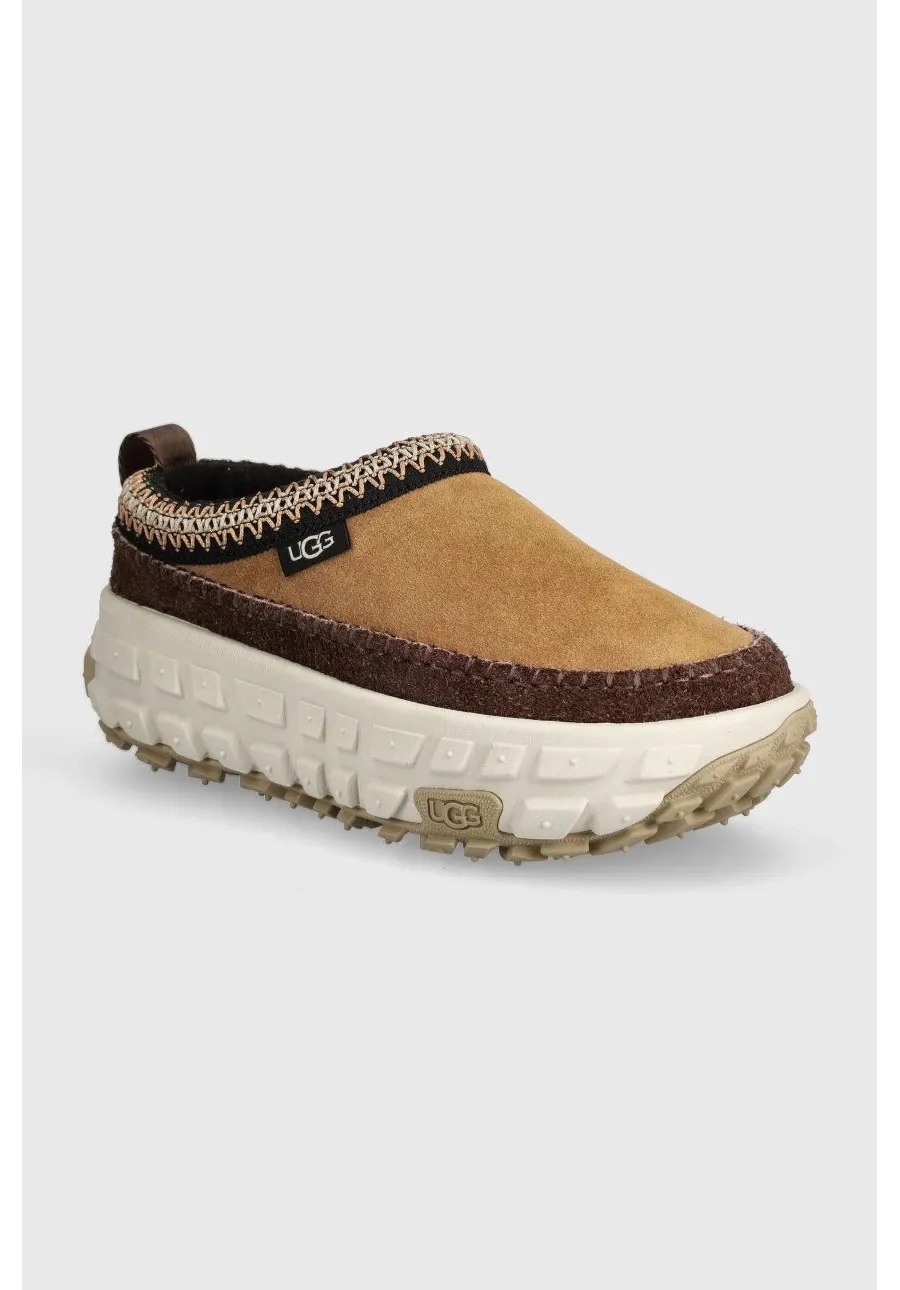 obrazek 1 UGG klapki zamszowe Venture Daze damskie kolor brązowy na platformie 1155650