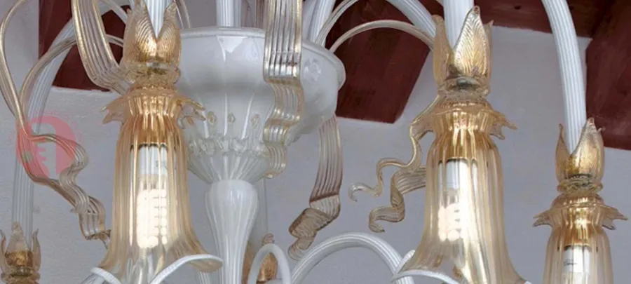 obrazek 1 Luksusowy klasyczny żyrandol ze szkła Murano z Włoch - Vetreria Artistica Rosa