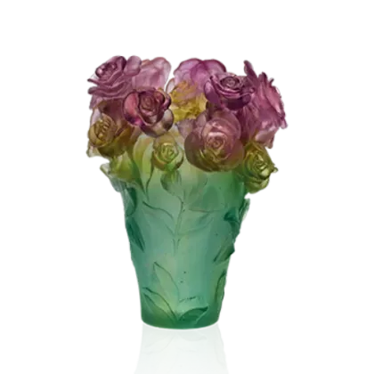Zdjęcie Zielono-różowy wazon w kształcie bukietu róż