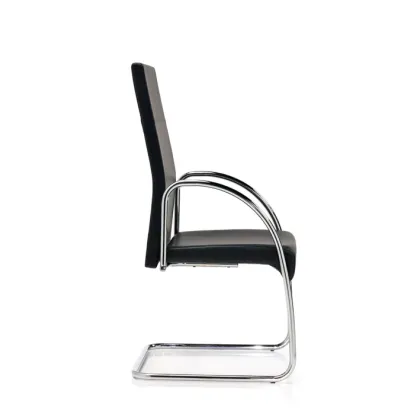 Picture Leather chair for the office