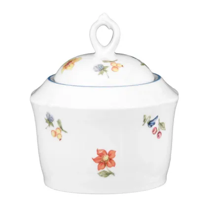 Zdjęcie Piękna porcelanowa cukiernica zdobiona kwiatowym motywem – Seltmann Weiden