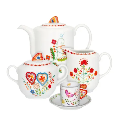 Picture A large porcelain coffee set from the Vila Verde - Vista Alegre collection