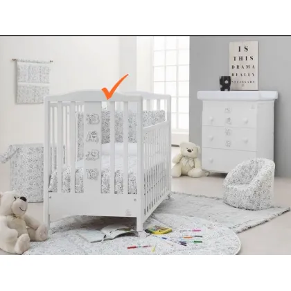 Zdjęcie Wyjątkowe łóżeczko niemowlęce z wyposażeniem - Italbaby