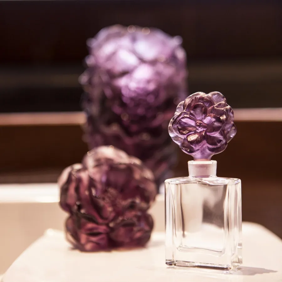 obrazek 3 Piękny fioletowy flakon na perfumy Camelia