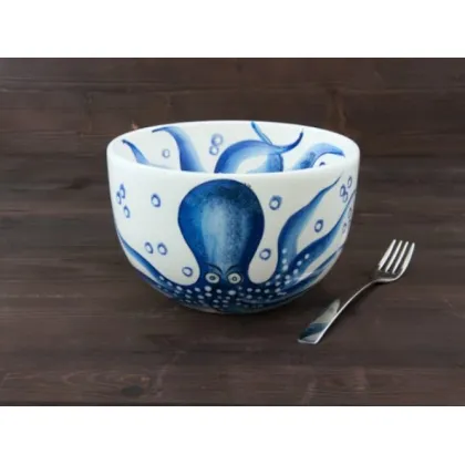Zdjęcie Średnia ceramiczna ręcznie malowana miska na sałatki z motywem ośmiornicy - Le Ceramiche