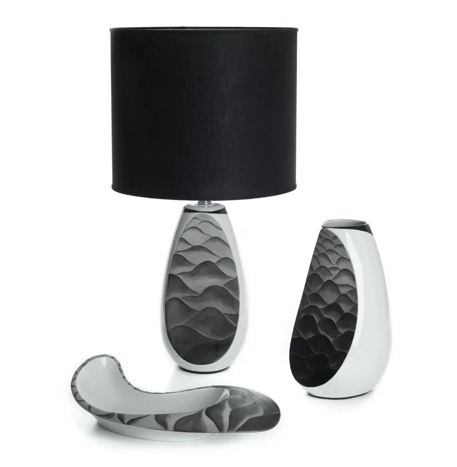 obrazek 1 Porcelanowy wazon z efektem 3D i matowoczarnym zdobieniem