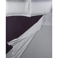 Zdjęcie Fioletowe prześcieradło z satyny bawełnianej od włoskiej marki