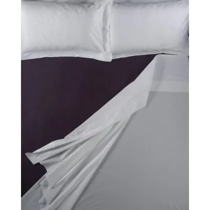 Zdjęcie Fioletowe prześcieradło z satyny bawełnianej od włoskiej marki