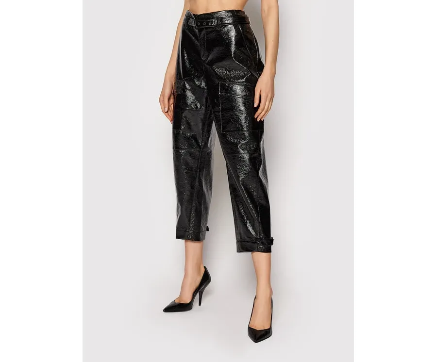 obrazek 1 Ted Baker Spodnie z imitacji skóry Vinala 256835 Czarny Cropped Fit