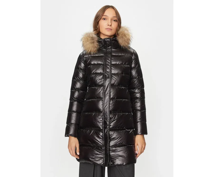 obrazek 1 Hetregó Kurtka puchowa Lilith 8K726M 23WD05 Czarny Regular Fit