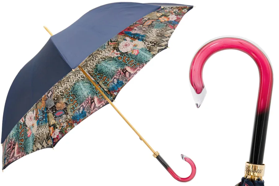 obrazek 1 Piękny granatowy parasol damski zdobiony wyjątkowym wielokolorowym motywem - Pasotti