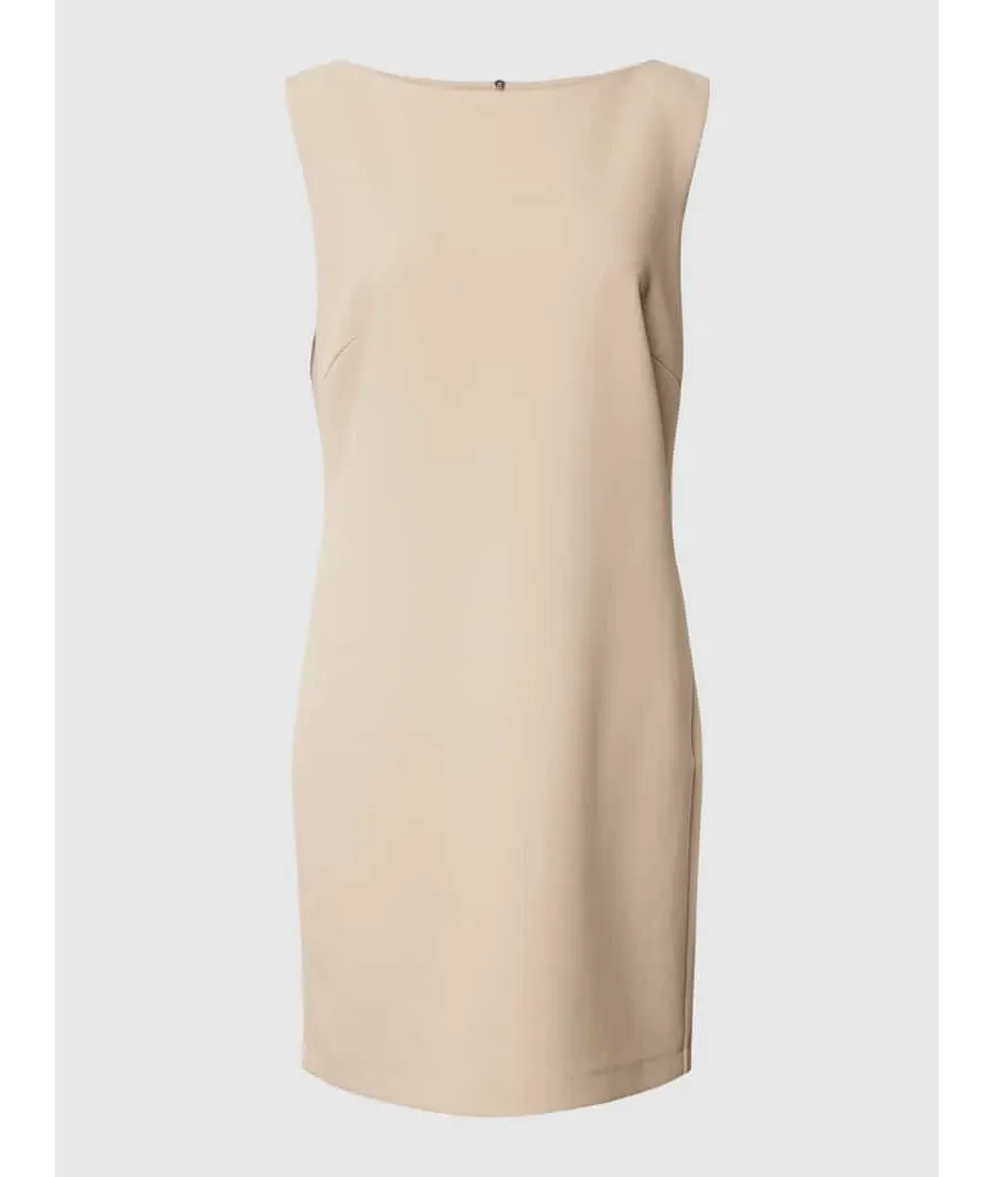 obrazek 1 Sukienka mini z fakturowanym wzorem