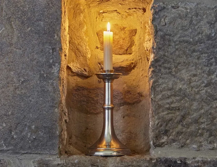 obrazek 4 Pojedynczy świecznik z pewteru - włoski design