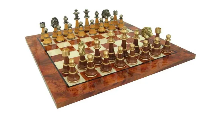 picture 1 Luxurious precious wood chess set