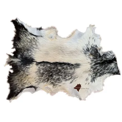 Zdjęcie Wyjątkowy dywan dekoracyjny ze skóry koziej