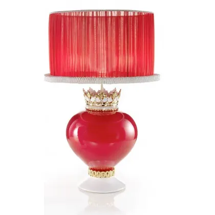 Zdjęcie Przepiękna czerwona lampa salonowa