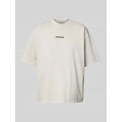 Zdjęcie T-shirt o pudełkowym kroju z wyhaftowanym logo