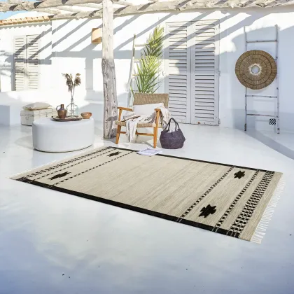 Zdjęcie Dywan do wnętrza lub na zewnątrz Moorna