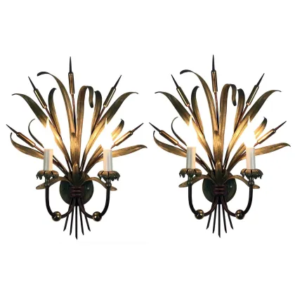 Zdjęcie Para Zielonych Lakierowanych Żelaznych i Mosiężnych Kinkietów