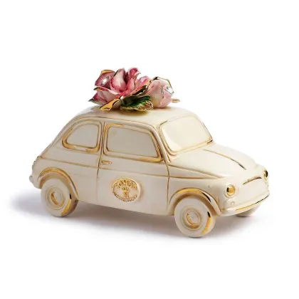 Zdjęcie Ozdobna figurka samochodu z ceramiki na biurko