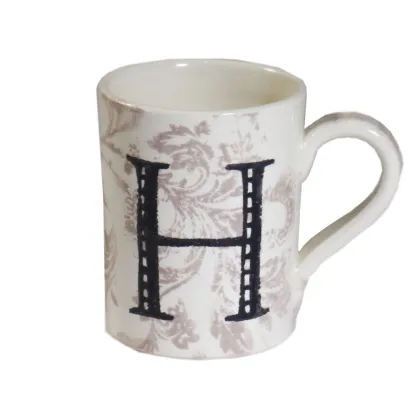 Picture Elegant mug with the letter H - Virginia Casa