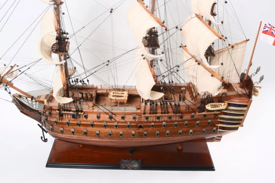 obrazek 6 HMS Victory – Ekskluzywny Model Okrętu 97cm | Rękodzieło z Drewna Egzotycznego