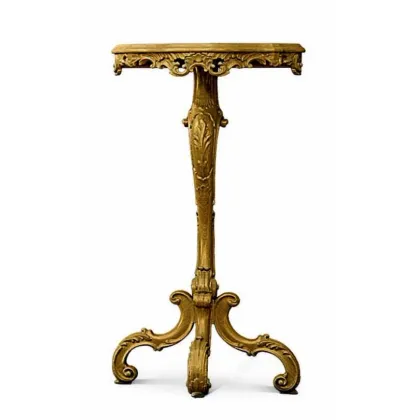 Zdjęcie Stylowa antyczna konsola do wyjątkowego wnętrza